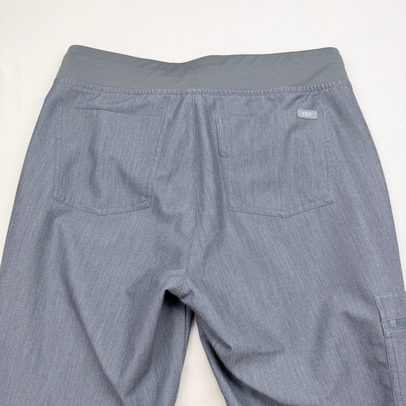 Figs Women's Graphite jogger Scrub Pants & Rafaela oversized top -2pc set - Picture 15 of 16